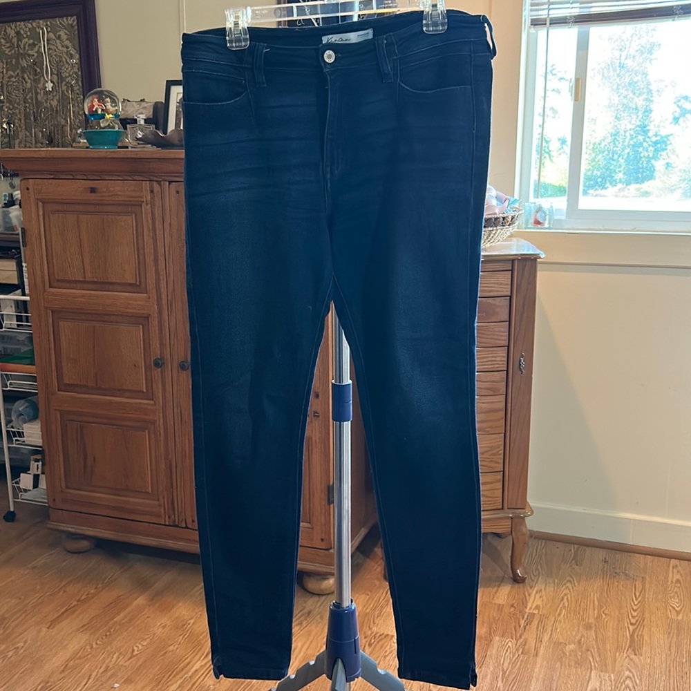 Kancan skinny jeans in like new condition